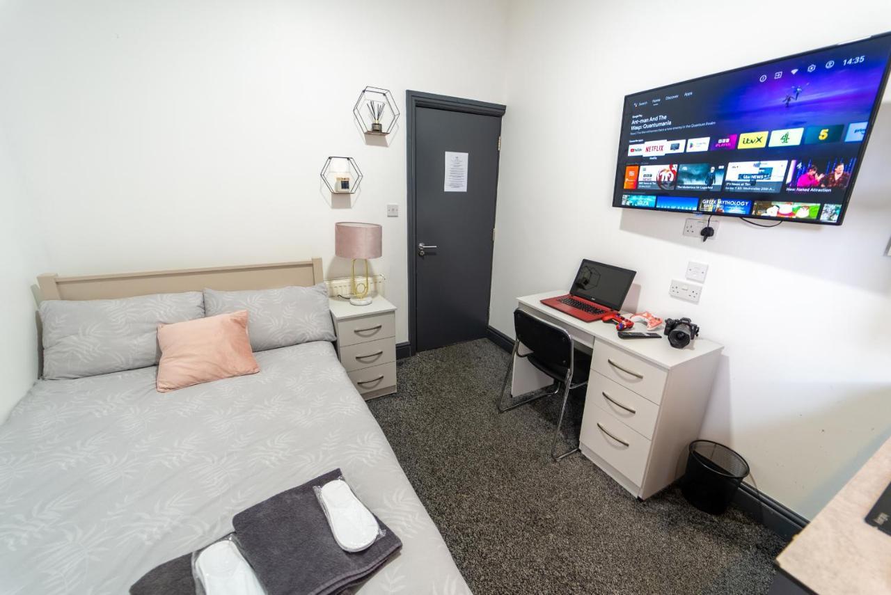 Free Parking Cosy Studios Close To City And Qe And Uob! Birmingham Room photo